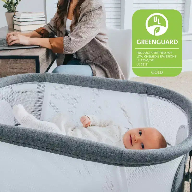 Chicco LullaGlide 3-in-1 Bassinet - Luna: Allows Baby to Rock Gently, Fitted Sheet, Metal Frame
