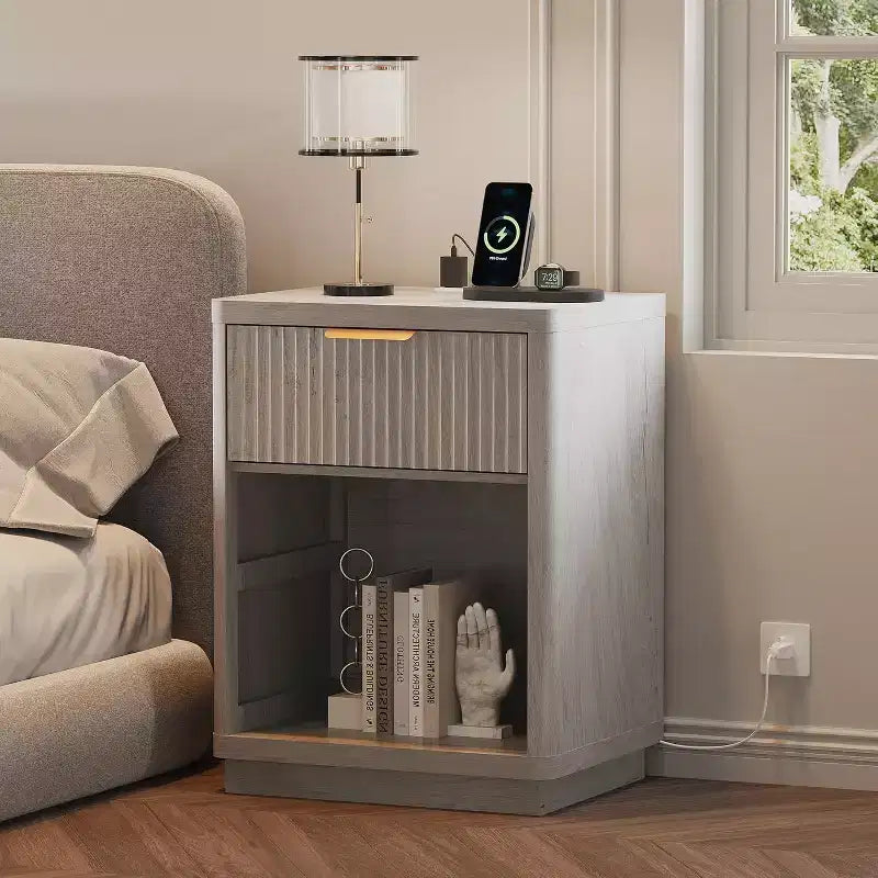 Acekool Fluted Farmhouse Nightstand with Charging Station & Drawer, Bedside Table, Natural Wood