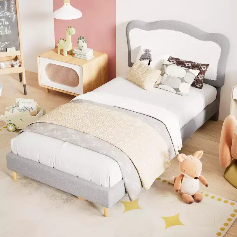 Upholstered Bed Frame for Kids with Scallop Headboard, Cute Velvet Twin Bed for Girls, Boys, Sturdy Platform Bed, No Box Spring Needed, Noise Free