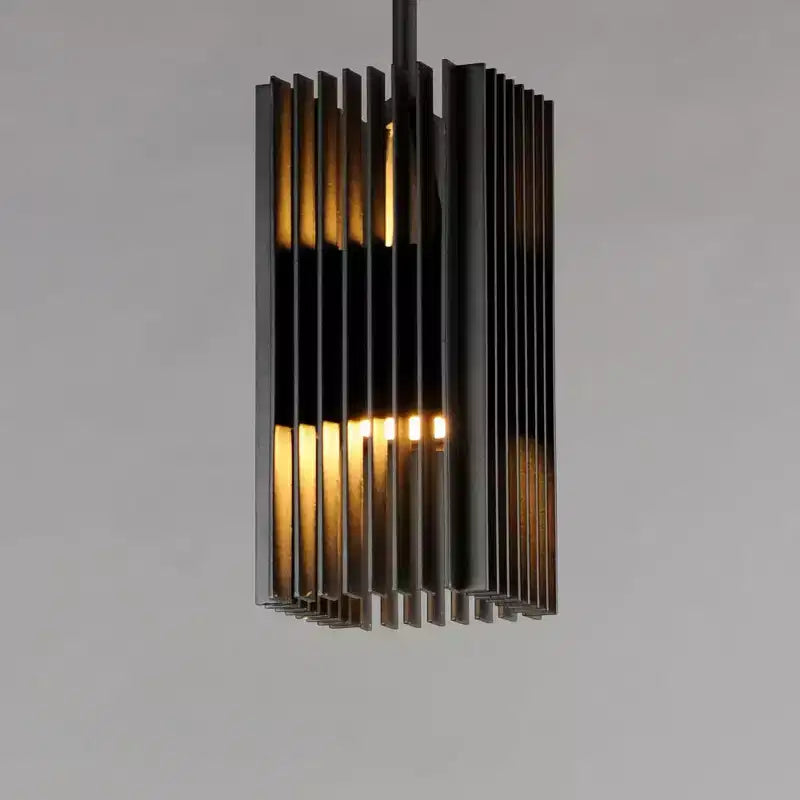 Suspension noire