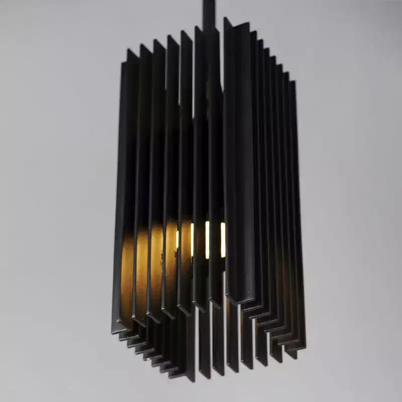 Suspension noire